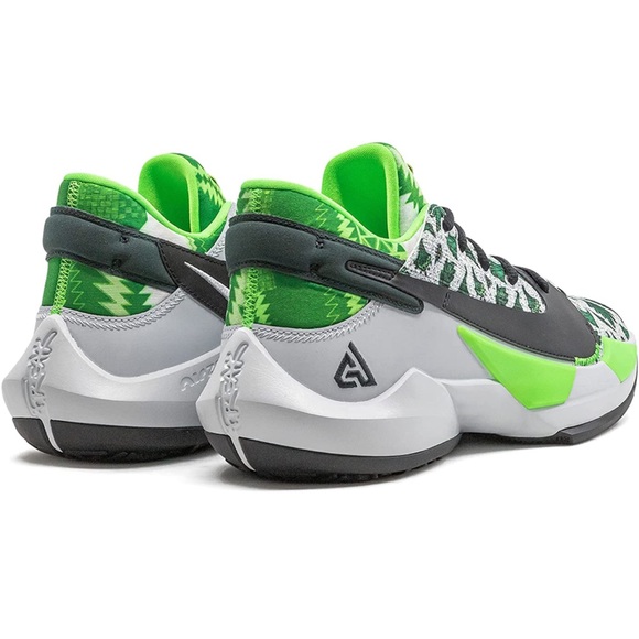 Men’s Giannis Nike Air Zoom Freak 2 - Picture 3 of 8